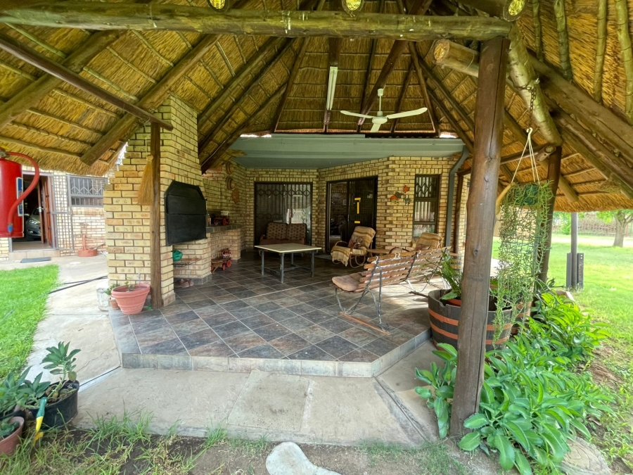 4 Bedroom Property for Sale in Christiana North West